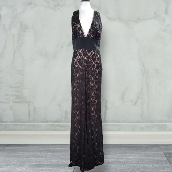 BCBGMAXAZRIA Dresses & Skirts - BCBGMaxazria Serafina Lace Overlay Formal Dress Size 12 Black Front Split Plunge